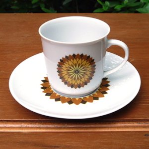 画像1: Winterling tea cup and saucer from Germany