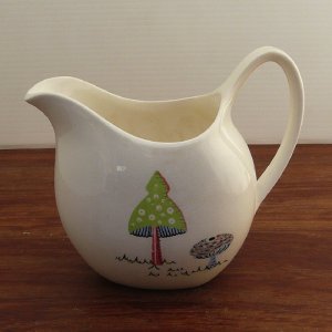 画像1: Midwinter "Toadstool" large milk jug design by Jessie Tait
