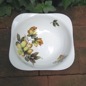画像4: Midwinter "Magnolia" square bowl