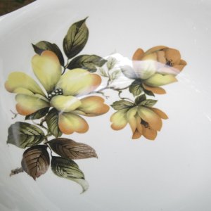 画像3: Midwinter "Magnolia" square bowl