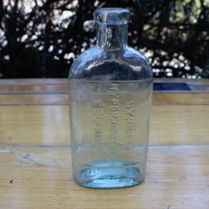 画像1: Old bottle from England