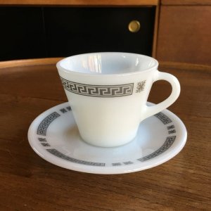 画像1: JAJ / Pyrex "Greek Key" tea cup and saucer