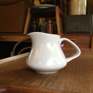 画像2: Poole Pottery "Sky Blue and Dove Grey" small milk pitcher
