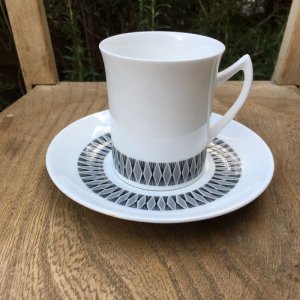 画像1: Elizabethan pottery "Calypso" coffee cup and saucer