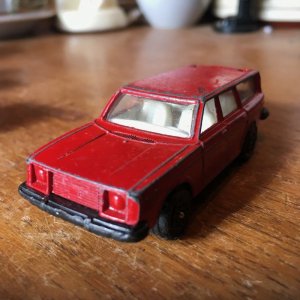 画像1: Vintage Corgi VOLVO 245 DL toy car made in England