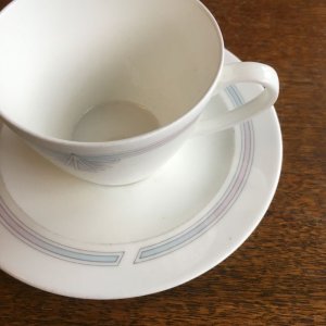 画像2: Wedgwood "Talisman" vintage tea cup and saucer