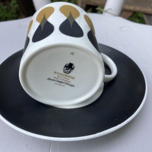 画像3: Wedgwood "Diablo" coffee/tea cup and saucer designed by Susie Cooper