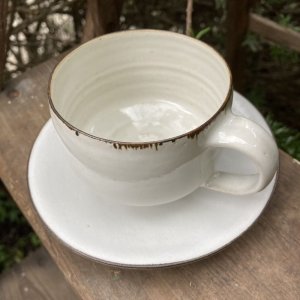 画像2: tea cup and saucer by Lucie Rie