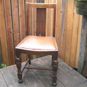 画像1: old chair