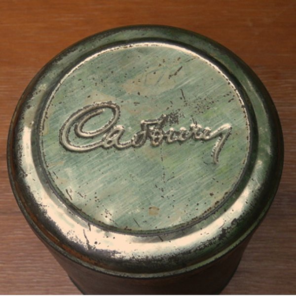 画像2: cadbury old tin (2)