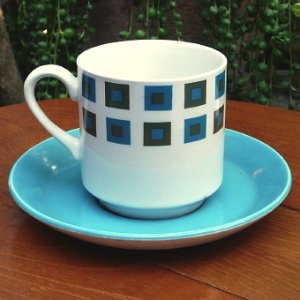 画像: Midwinter "Berkeley" tea cup and saucer by Jessie Tait