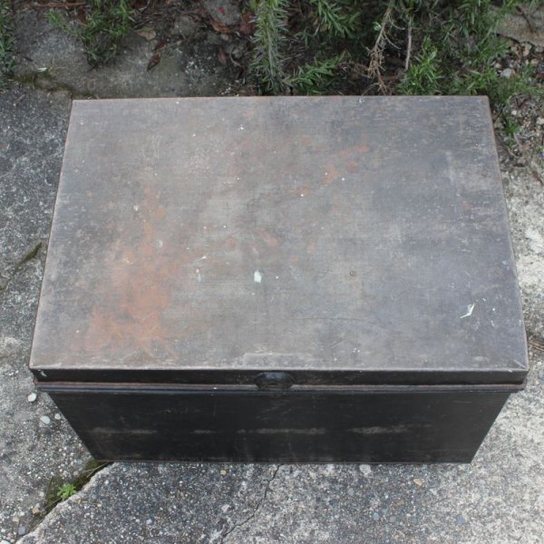 画像2: Old military trunk from England (2)