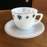 画像: JAJ/Pyrex "Gaiety" vintage tea cup and saucer