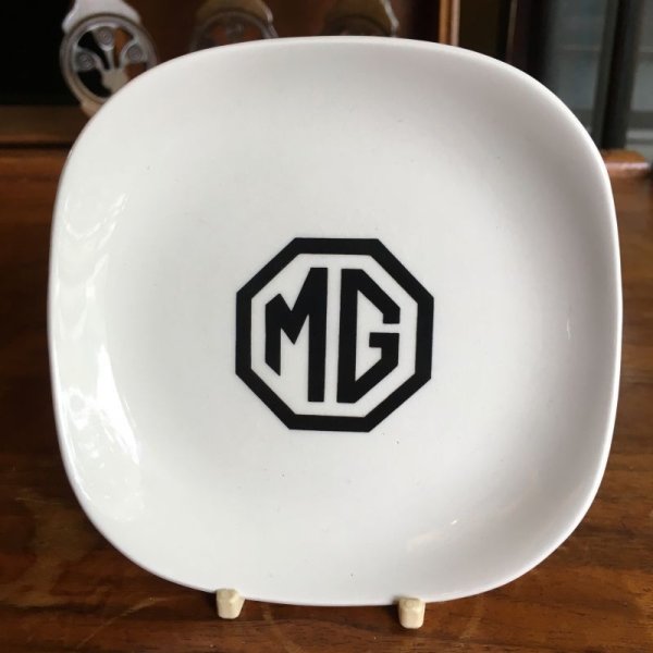 画像1: MG motors pin dish by Liverpool Rd. Pottery (1)