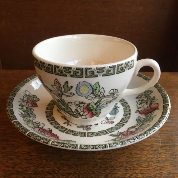 画像1: Johnson Brothers vintage "Indian Tree" tea cup and saucer (1)