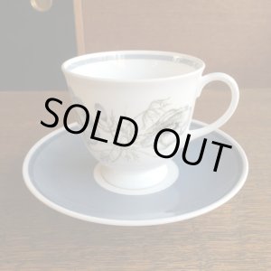 画像: Wedgwood "Glen Mist" tea cup and saucer design by Susie Cooper