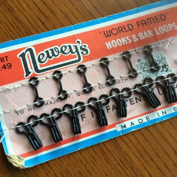 画像2: Newey's hook & bar loops vintage (2)