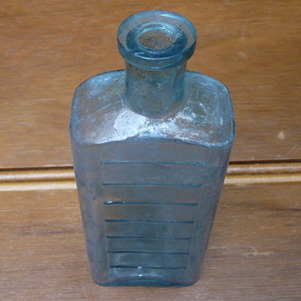 画像: Old medicine bottle