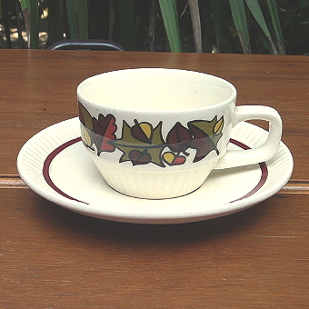 画像1: Tea cup and saucer from Germany (1)