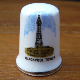画像1: "Blackpool Tower" thimble (1)